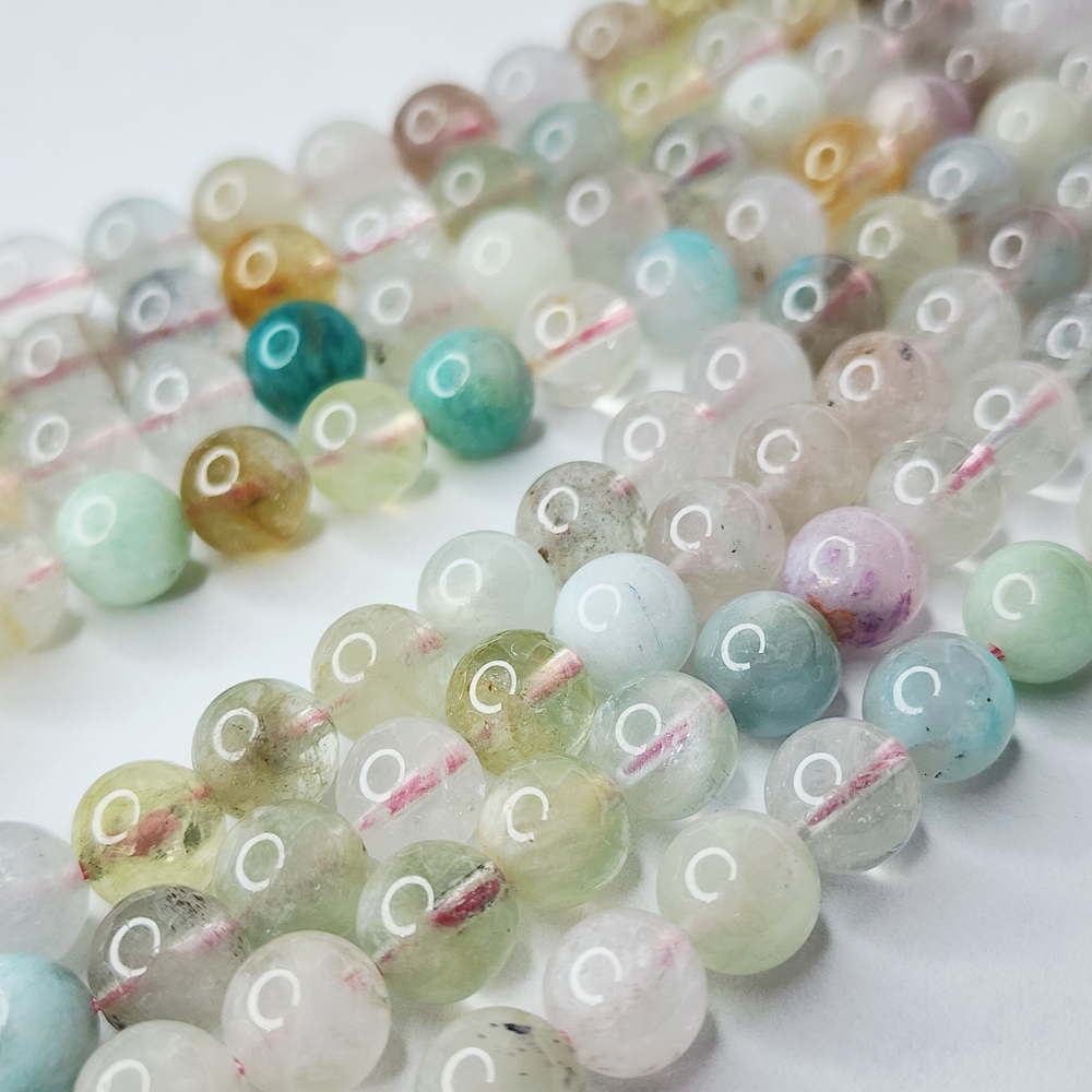 Микс бериллы, кварцы, пренит, амазонит, 8.3мм, цена за нить 19см