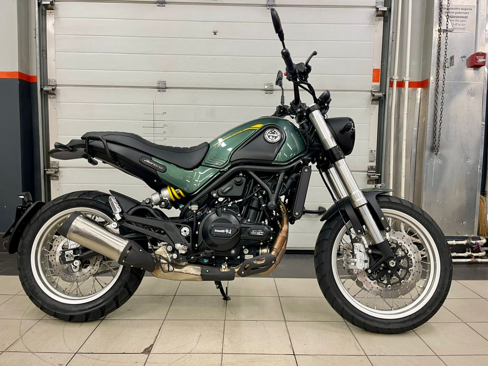 Benelli Leoncino 500 Trail (Green)