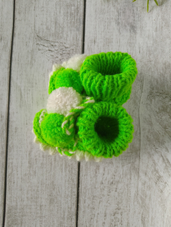 Пинетки с помпонами