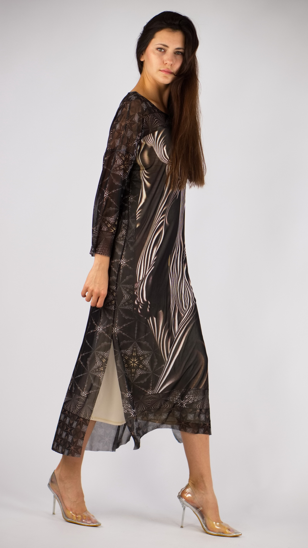 Платье-туника из сетки «Воплощение» по мотивам работ французского фотографа Дани Оливье