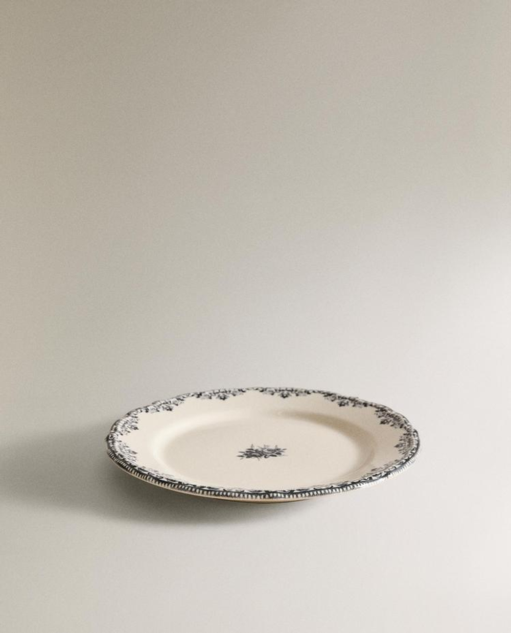 ZARA HOME ДЕСЕРТНАЯ ТАРЕЛКА С РИСУНКОМ, СИНИЙ