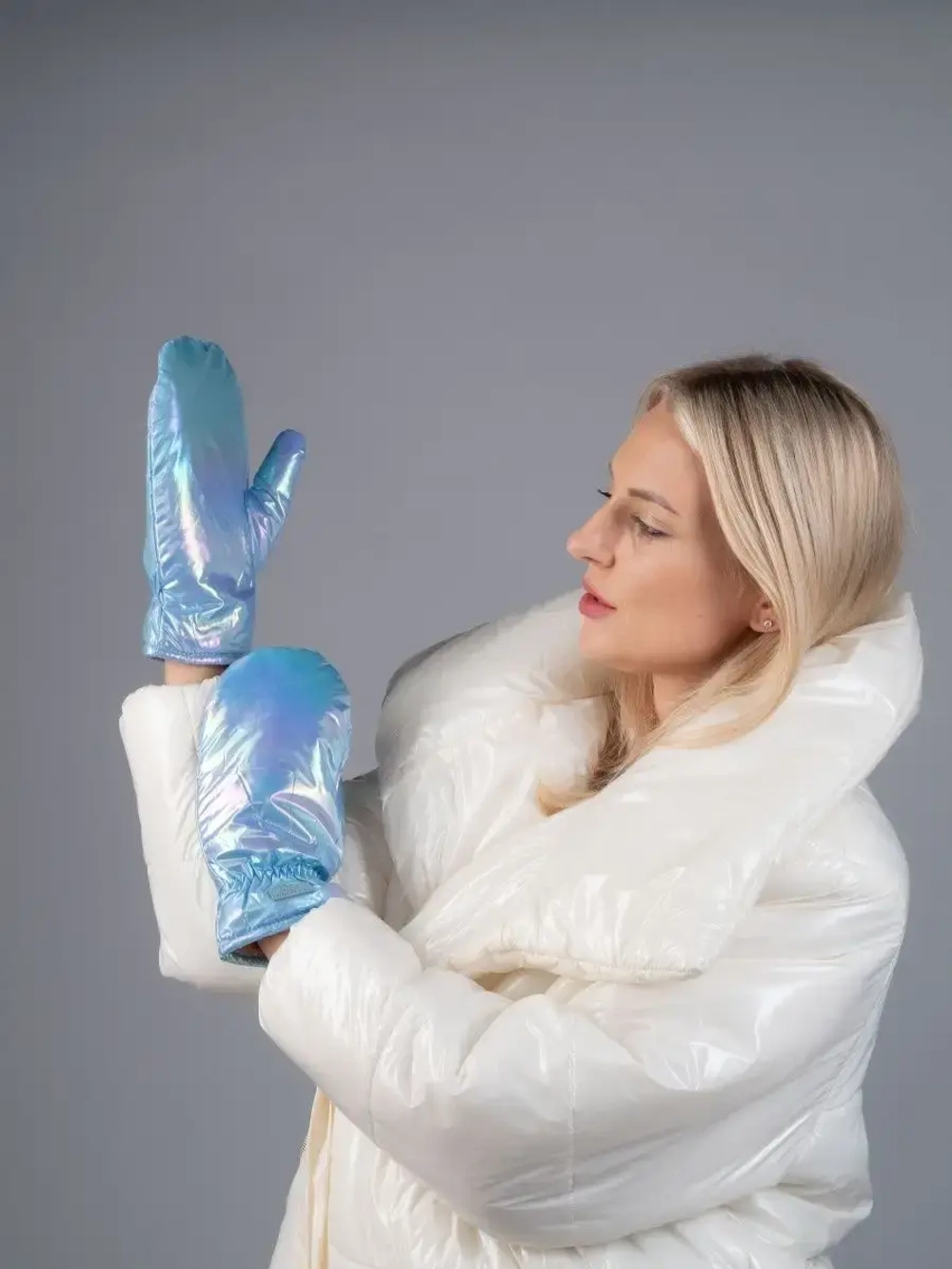 Варежки женские зимние непромокаемые болоньевые