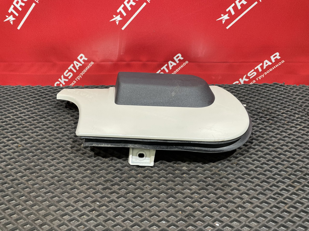 Накладка стойки лобового стекла левая 2023г.