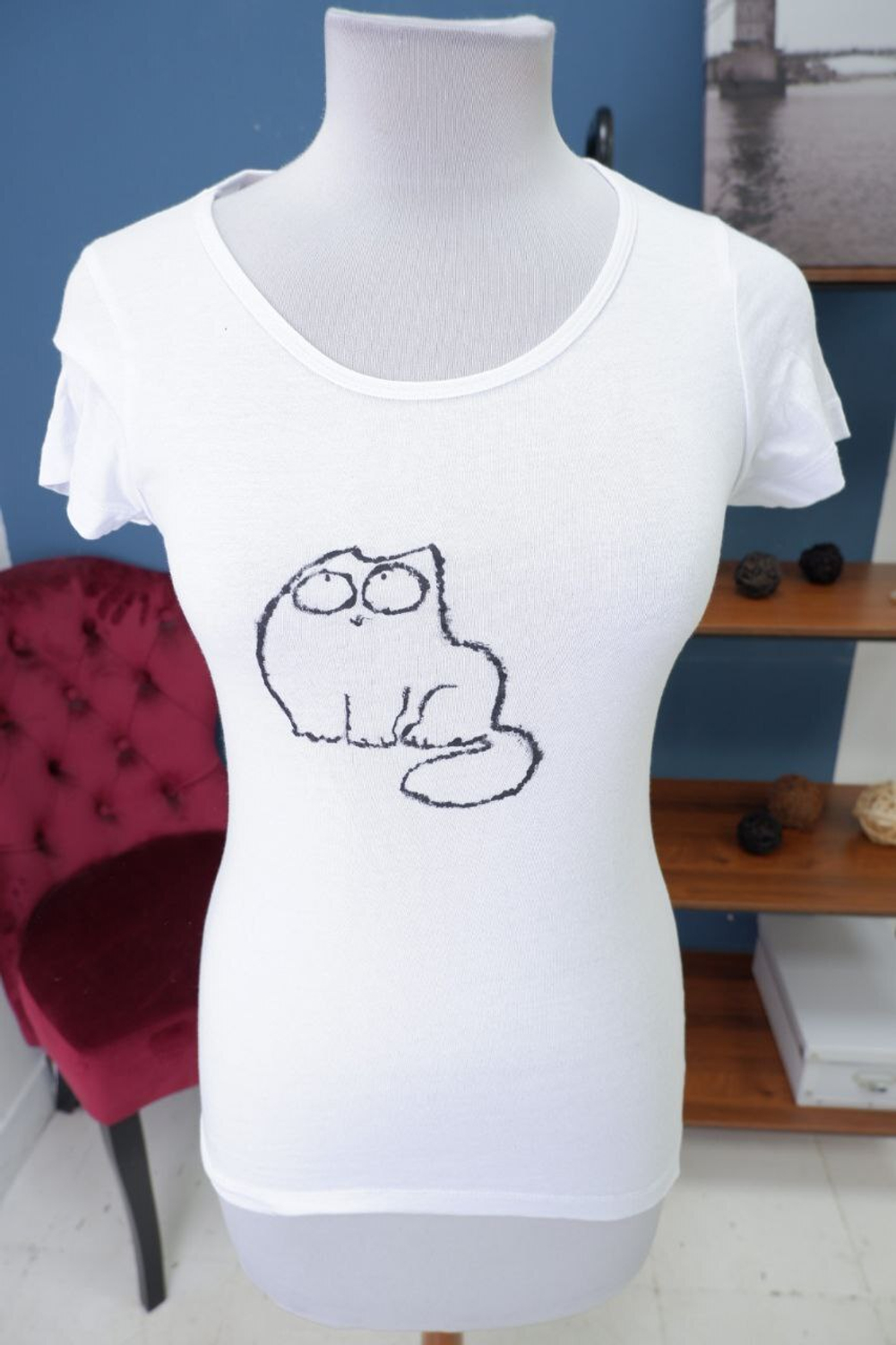 Футболка Belezza красивая 42 размер