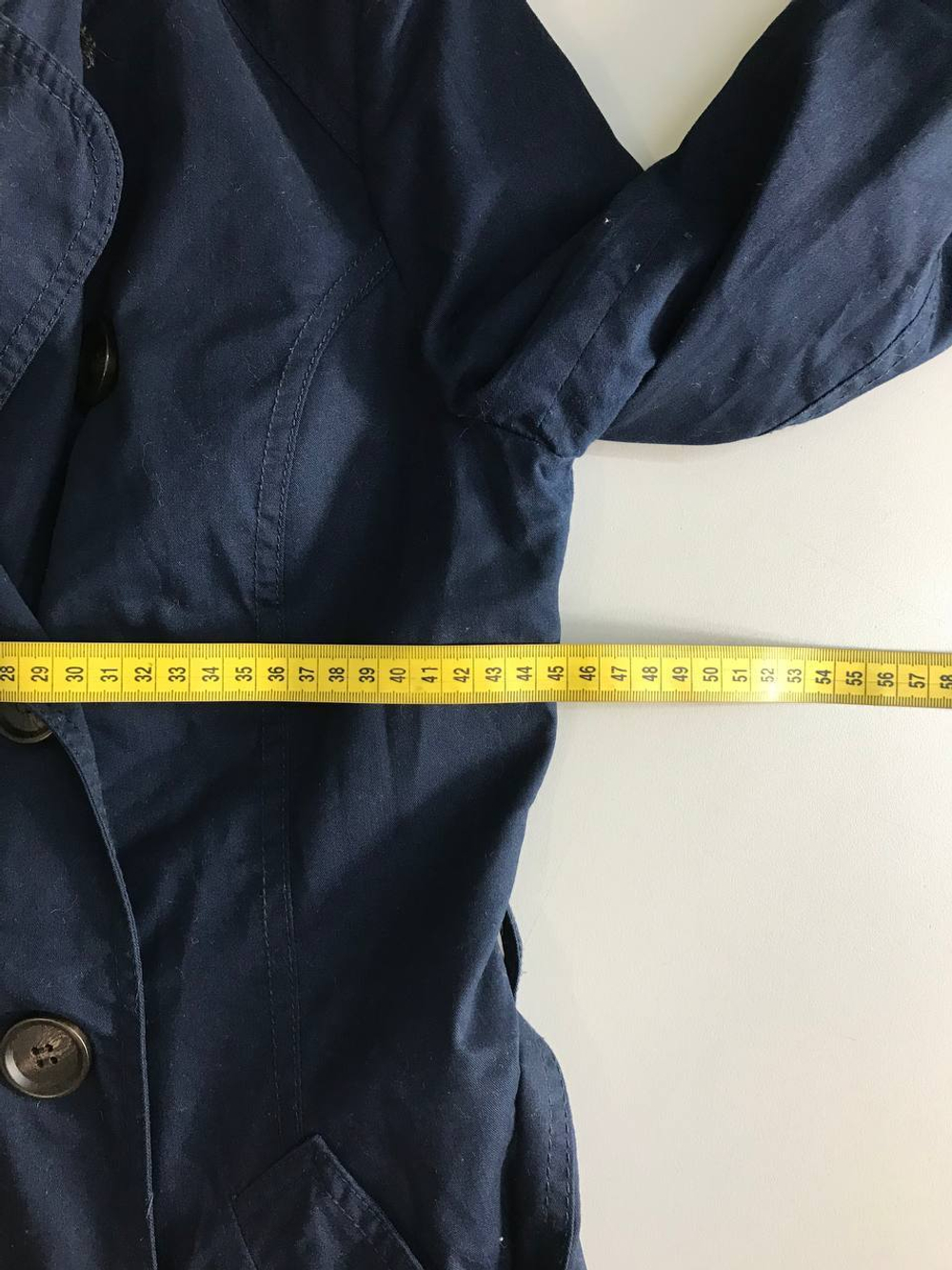 Плащ Stradivarius лаконичный, маркировка М, визуально на 46 размер