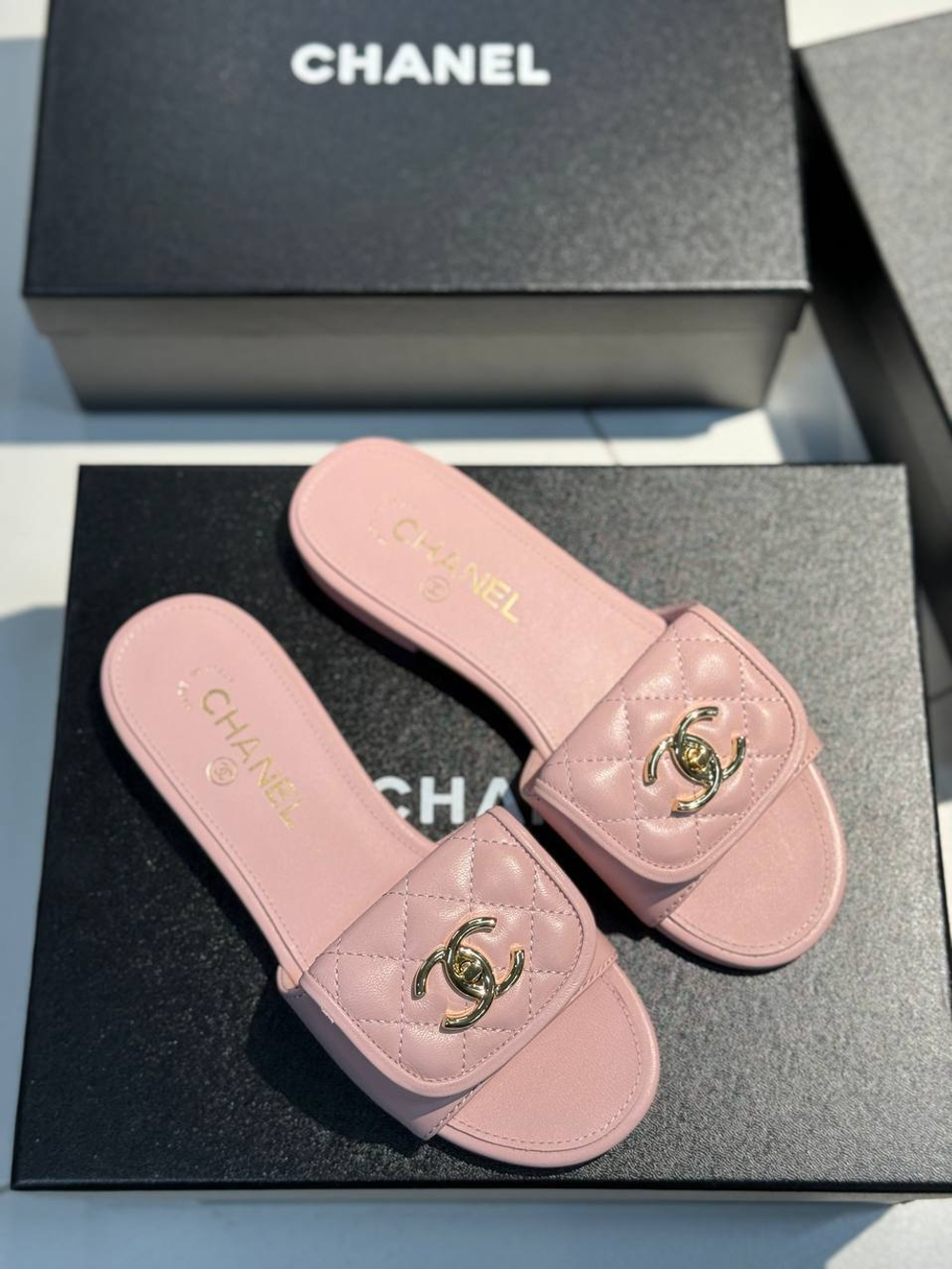 Шлепанцы CHANEL