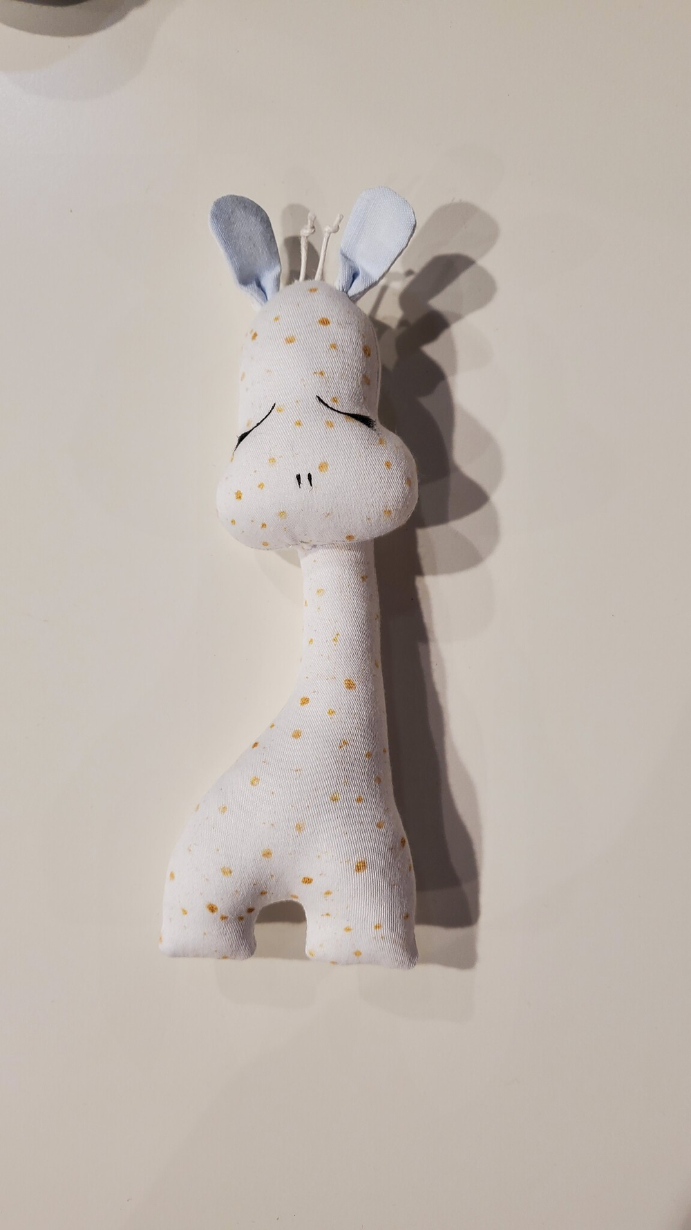Первый набор малыша: Жираф-хваталка и Слон-погремушка в бело-голубом