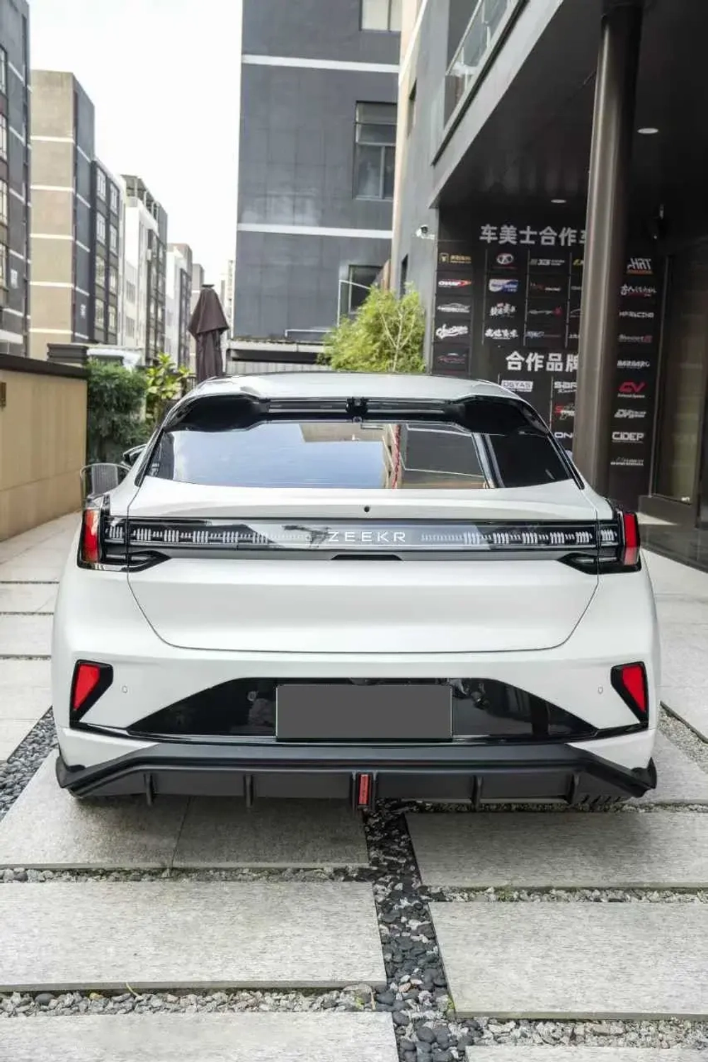 Обвес для Zeekr 001 Рестайлинг 2024+ Зикр