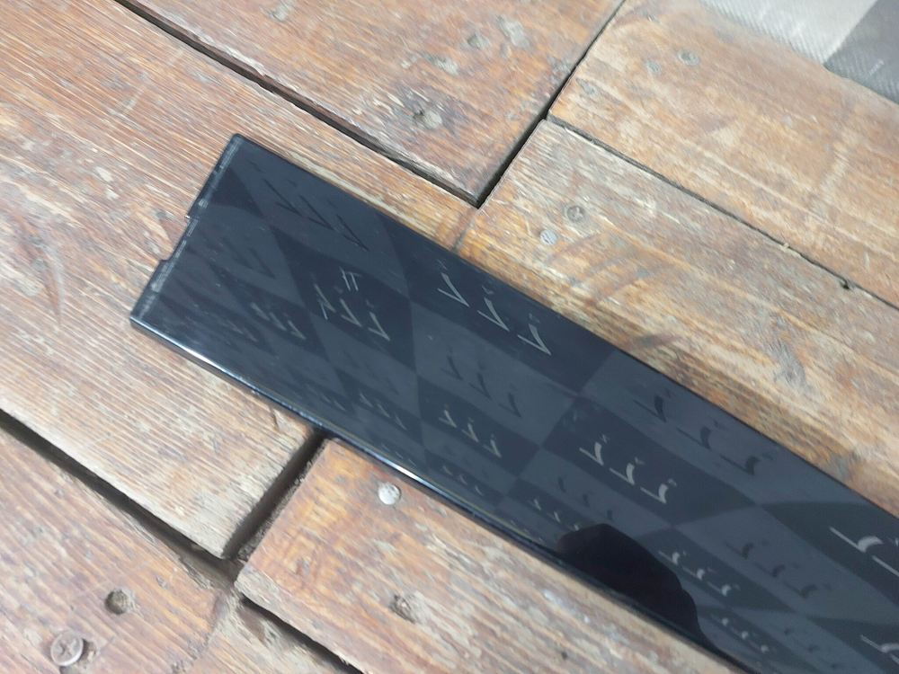 Накладка двери передней левой Geely Coolray 19-нв Б/У Оригинал 6600003997