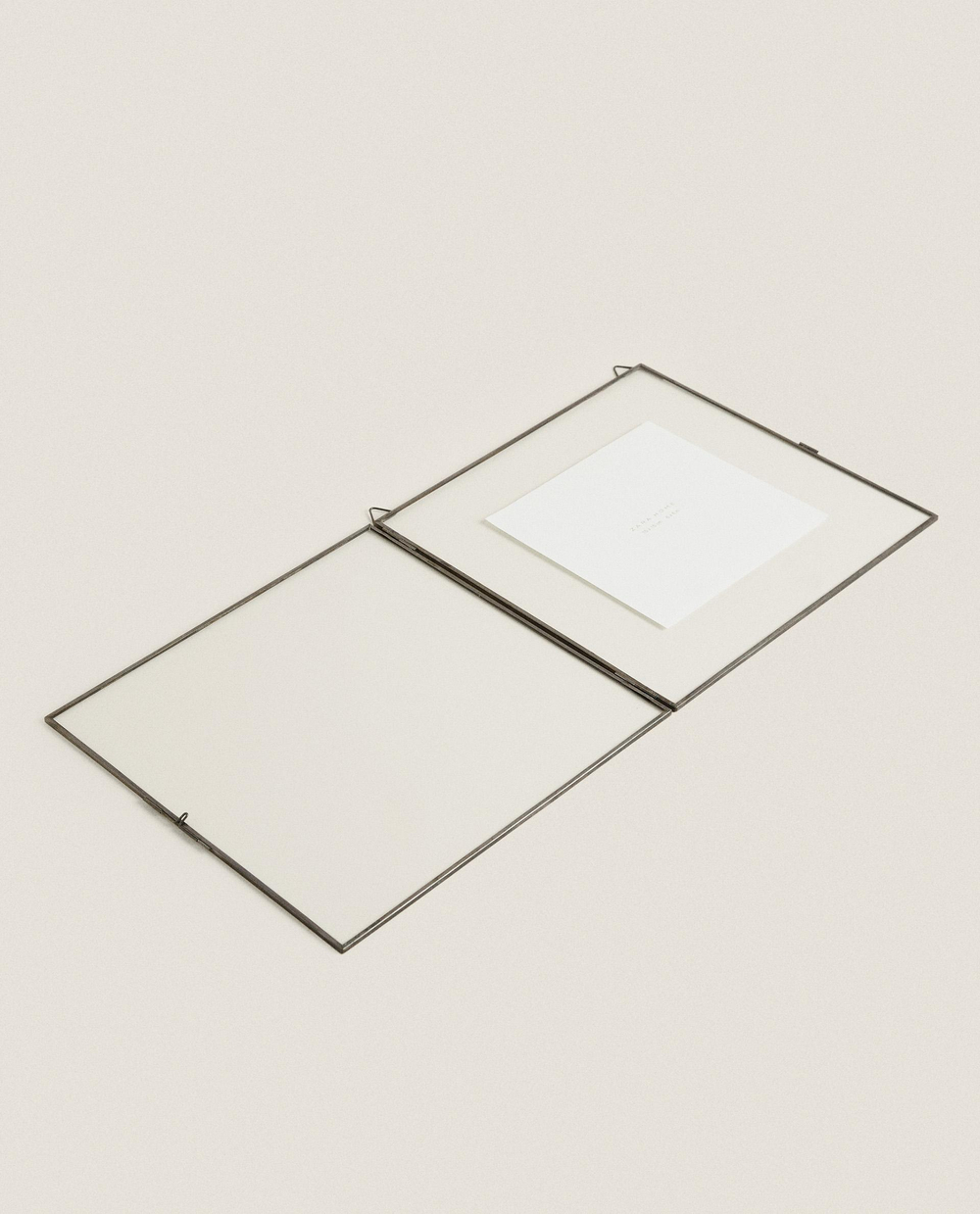 Zara Home Фоторамка из стекла, цвет чёрный, 25 см · 4369/045
