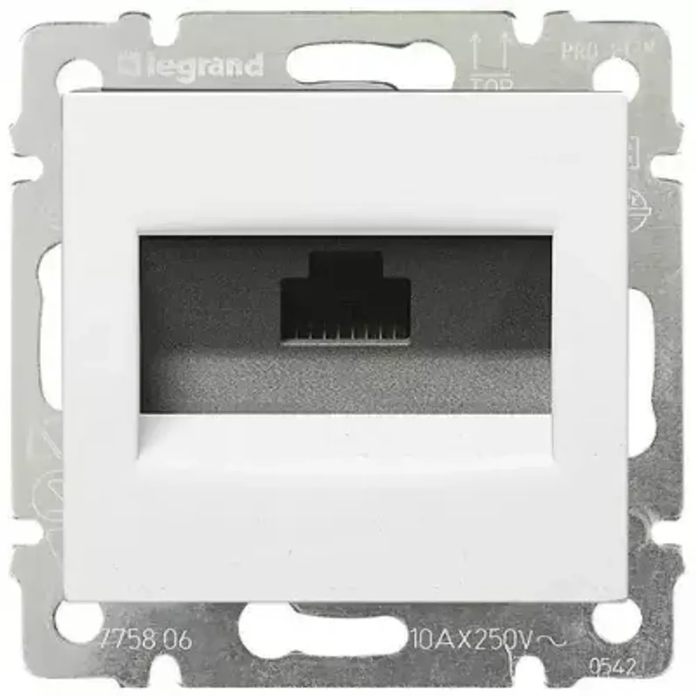 Розетка компьютерная RJ45 Legrand Valena 774238