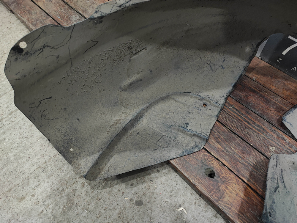 Подкрылок передний левый Chery Tiggo 4 18-нв Б/У Оригинал CHERY6313401