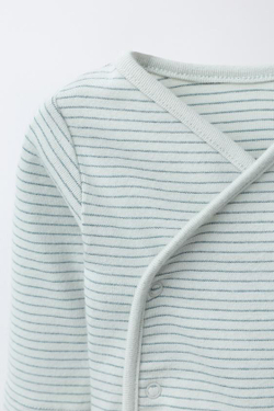 ZARA КОМПЛЕКТ ИЗ БОДИ И БРЮК-ШАРОВАРОВ В ПОЛОСКУ, ЗЕЛЕНОВАТЫЙ