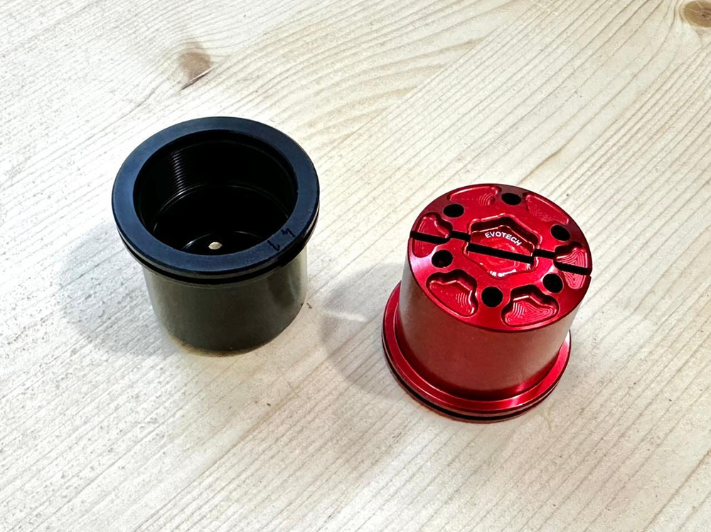 Evotech-rc Гайка рулевой траверсы Ducati M35X1 TB-041
