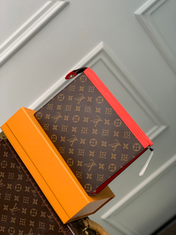Louis Vuitton Toiletry Pouch On Chain
