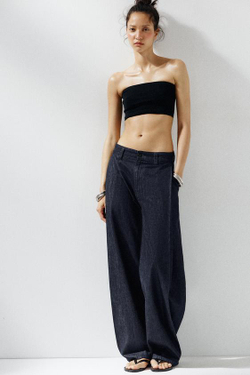 ZARA ДЖИНСОВЫЕ БРЮКИ TRF С ЗАЩИПАМИ, ТЕМНЫЙ ИНДИГО