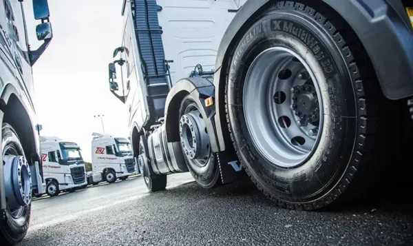 Особенности шин для грузового автотранспорта