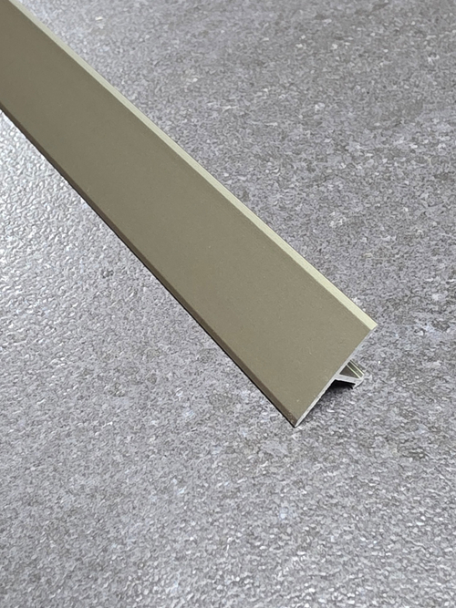 АТ 18мм "DO-1" 2,7м Шампань (бронза) мат. Т-об. анод. алюм.