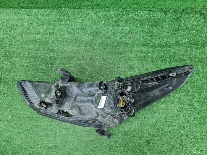 Фара правая Hyundai Solaris 2 (2017-2020) галоген