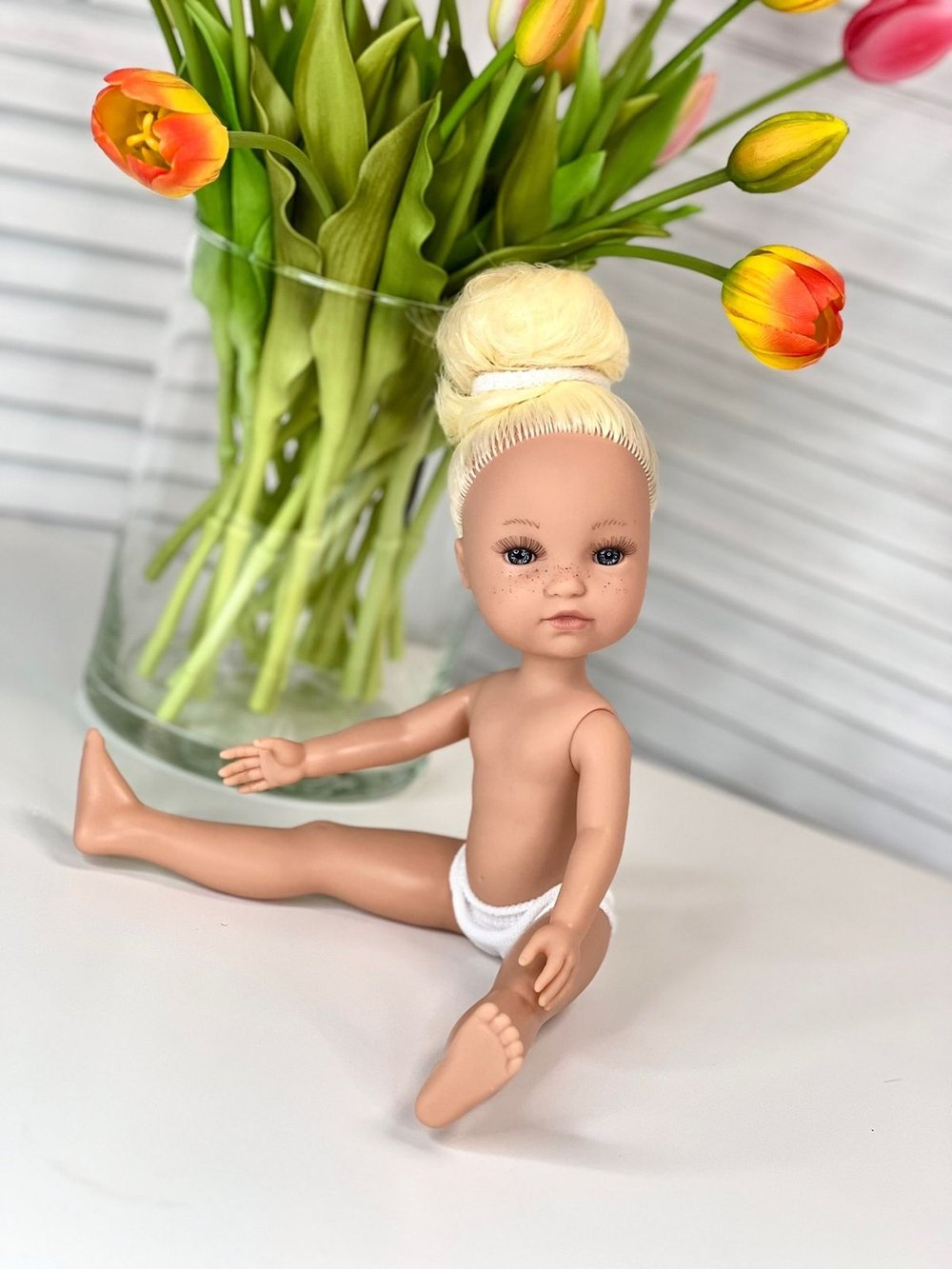 Кукла BERJUAN виниловая 35см Greta без одежды (2861)