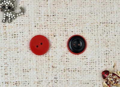 Пуговица костюмная, d 2,1 см