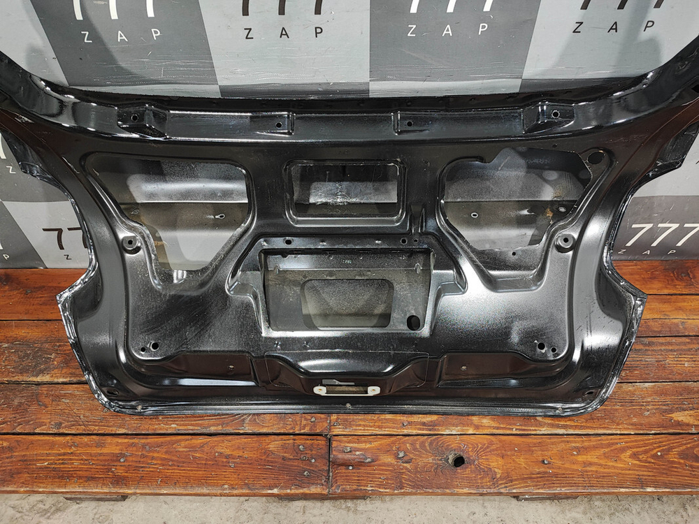 Крышка багажника LADA Granta 18-нв Б/У Оригинал 8450104283