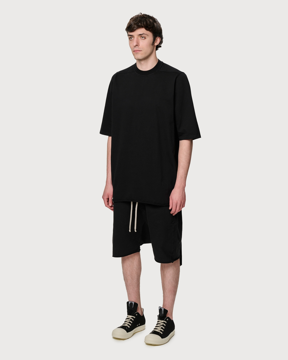 RICK OWENS DRKSHDW ШОРТЫ ЧЕРНЫЕ HOLLYWOOD DRAWSTRING PODS RIGP