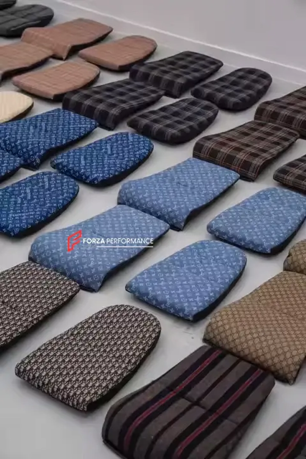 Карбоновые сиденья / ковшевые кресла для PORSCHE 911 992.2 GT3 TOURING Порше