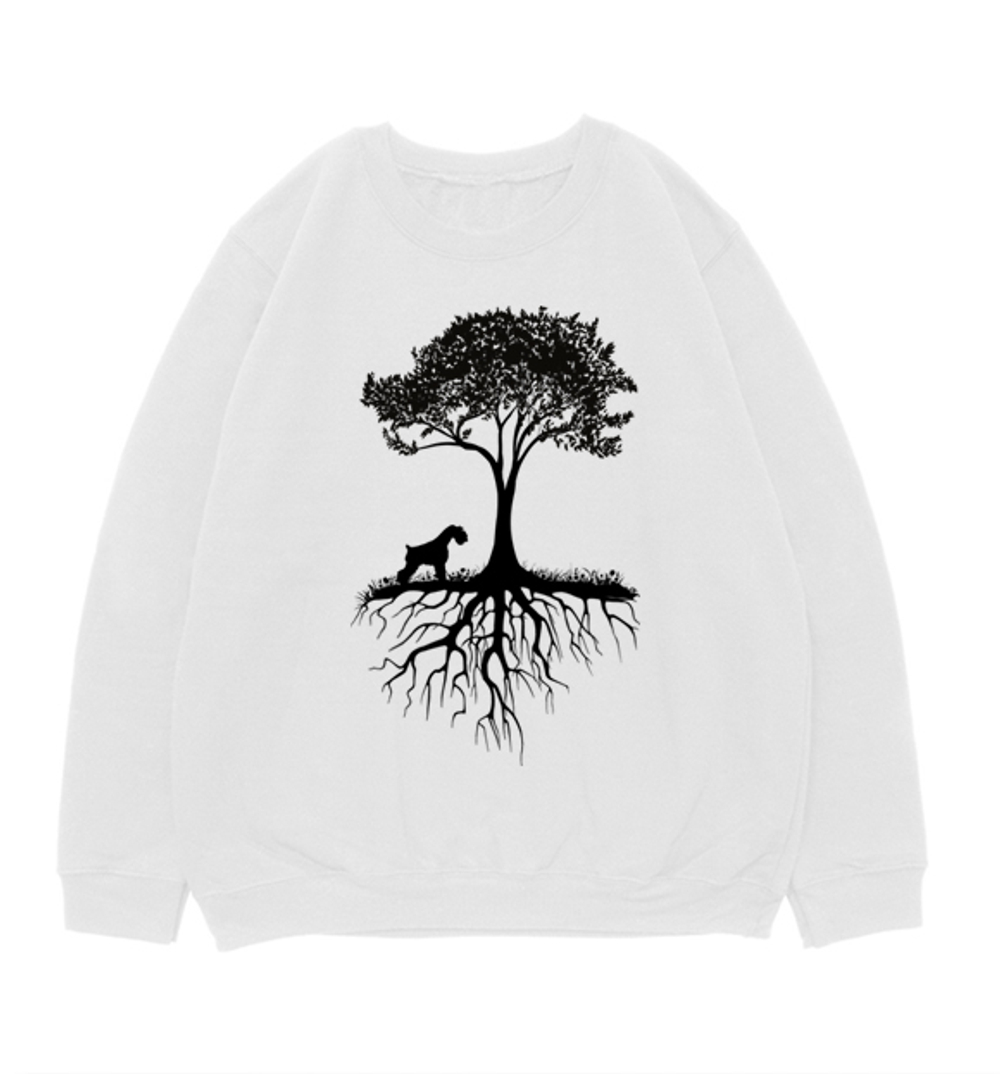 Свитшот "Шнауцер у дерева"