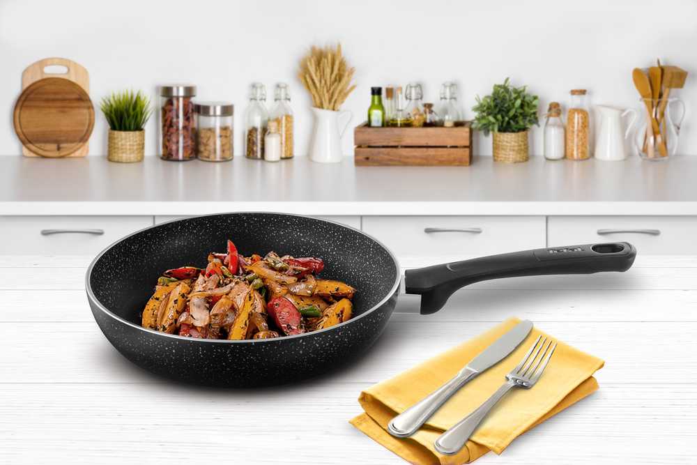 Сковорода Tefal Brut 28 см 4220128