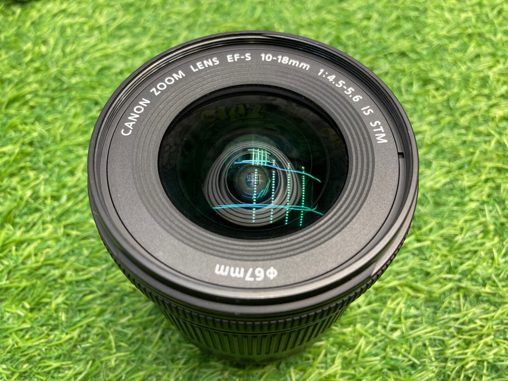 Canon EF-S 10-18mm 4.5-5.6 IS STM