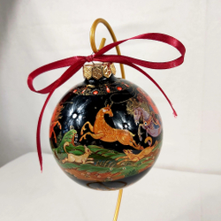Шар новогодний с ручной росписью Палех "Охота" в коробке