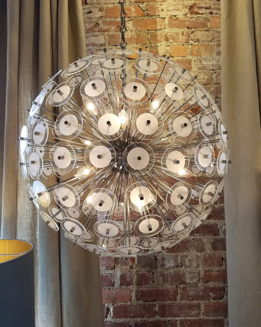 Серебряная люстра спутник “Девон”