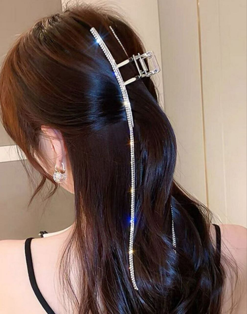 Заколка Краб зажим блестящий  для волос с квадратной дугой с двумя полосками из страз и длинными кисточками. Цвет золото