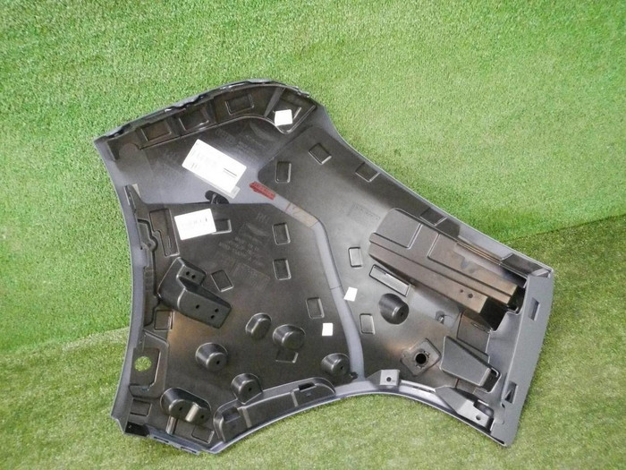 Бампер задний правая часть Aston Martin DBX (2019-н.в.)