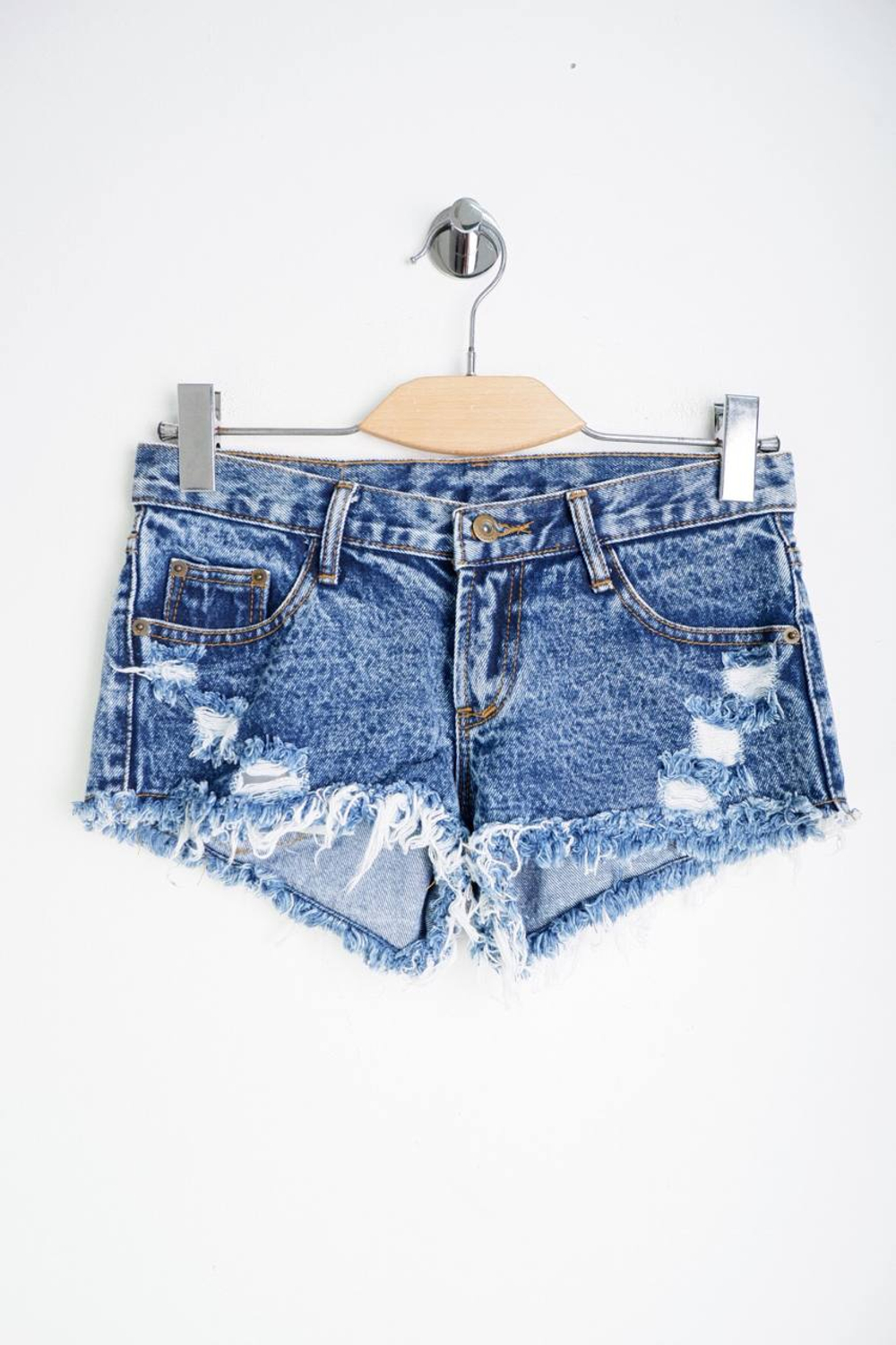 Шорты для модного образа, визуально на 42 размер