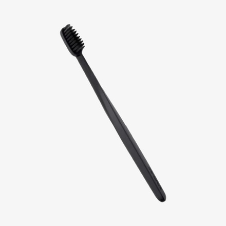 DENTIQUE Зубная щетка Черный уголь Charcoal Black (повышенная жесткость)
