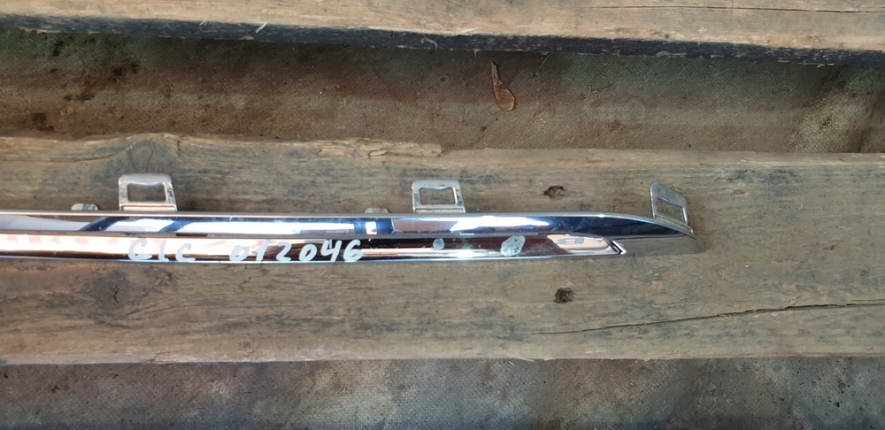 Молдинг решетки радиатора Mercedes GLC (X253) 15-19 Б/У Оригинал A2538880285