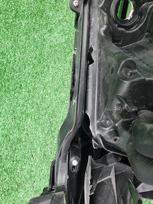 Битая Фара левая Toyota Camry xv70 (2017-н.в.) LED