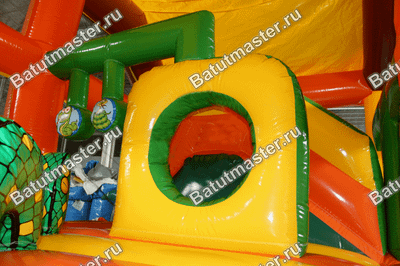 Надувной батут "Драконье царство"