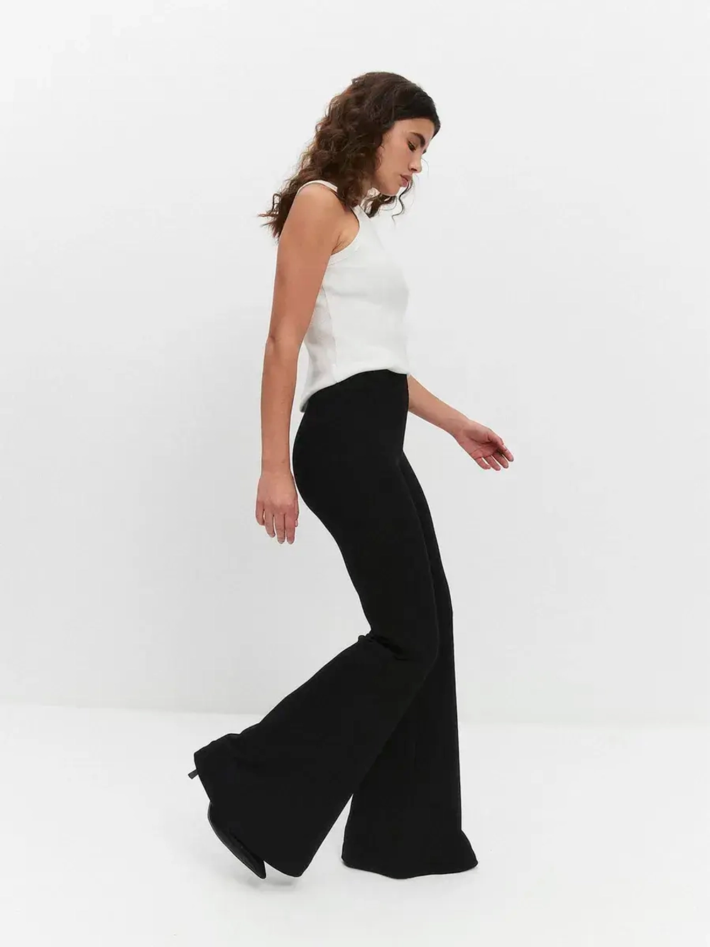 Брюки клеш трикотажные