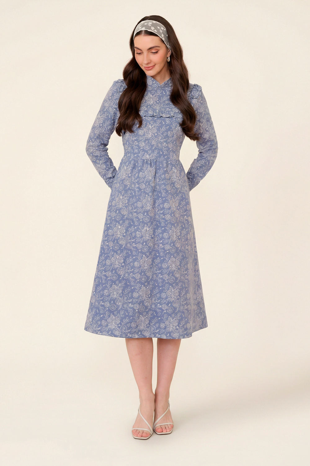 Платье с вшитой манишкой