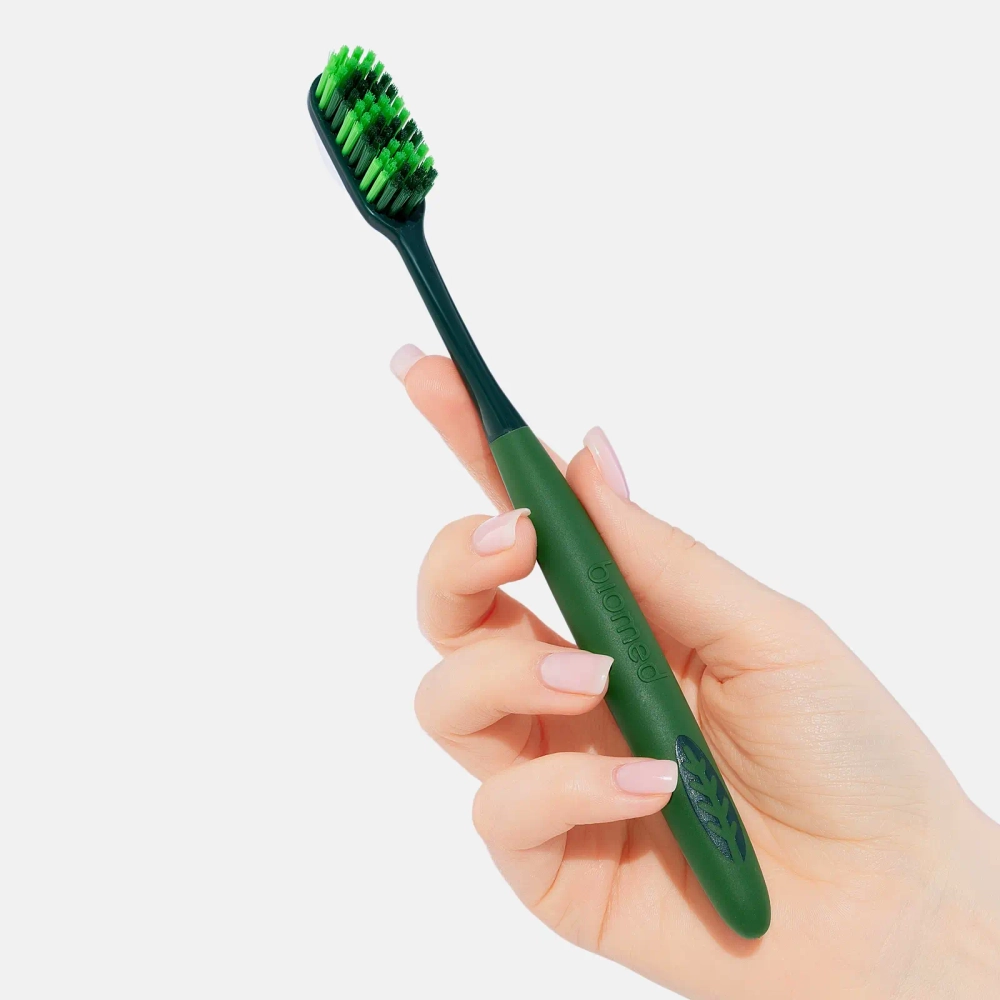 Зубная щетка Biomed Max комплексная средняя