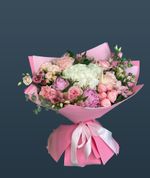 Букет в розовом формате