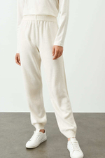 3954 Брюки женские (молочный)