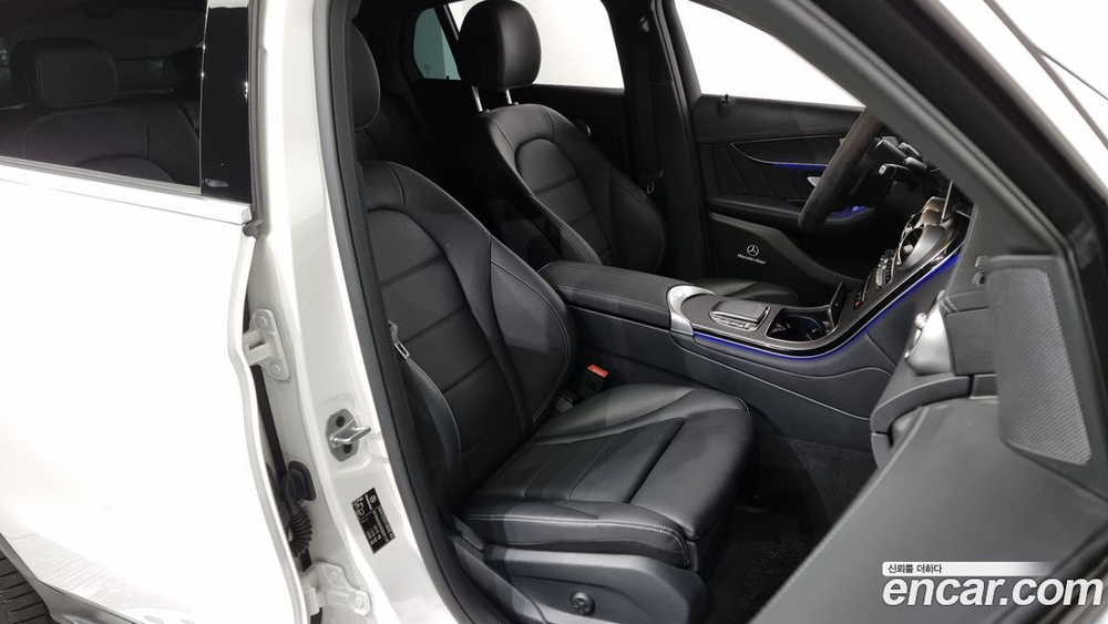Mercedes-Benz GLC-Class X253 GLC300e 4MATIC Coupe (03.2022)