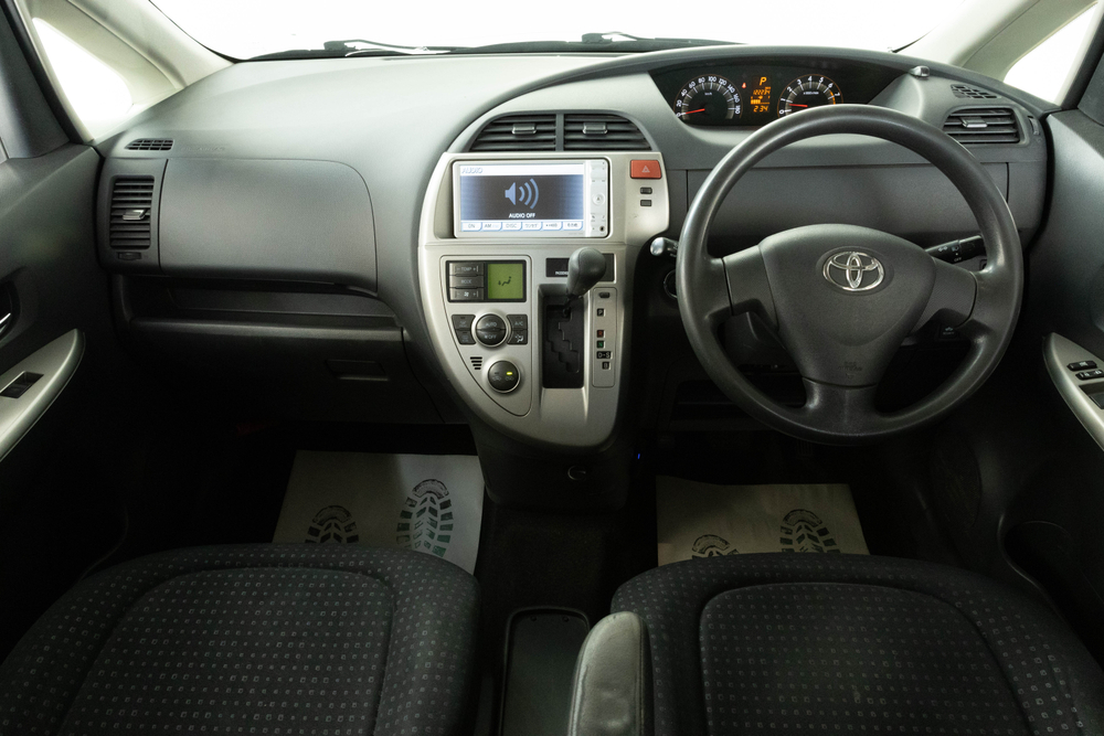 Toyota Ractis, 2010 год