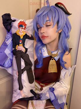 Мини дакимакура Ланга Хасегава и Рэки Кян из Скейт: Бесконечность арт. M0860, 60х20 см