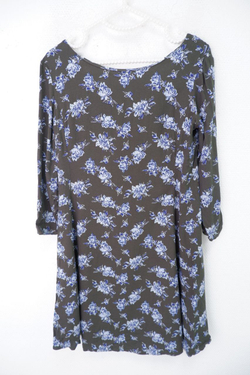 Платье из вискозы с цветами 44 размер