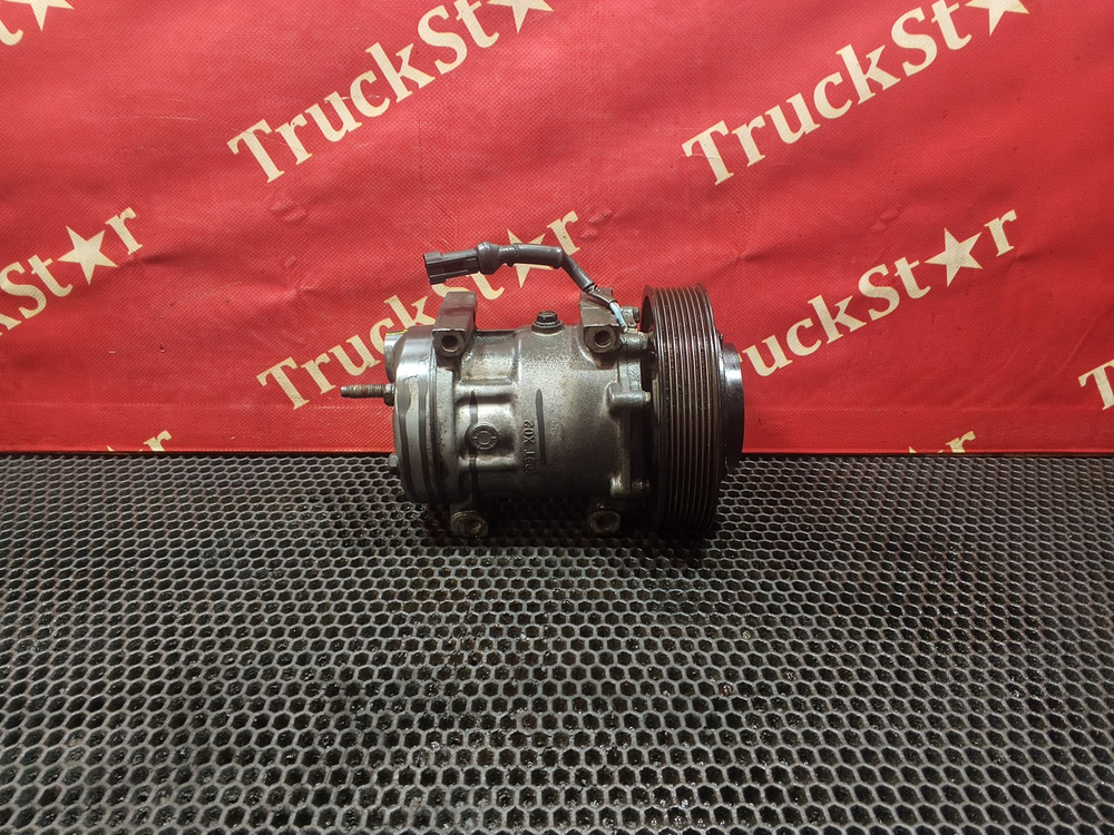 Компрессор кондиционера 2020г.